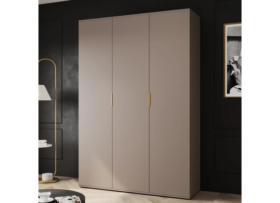 Drehtürenschrank dreitürig nach Maß Ardena