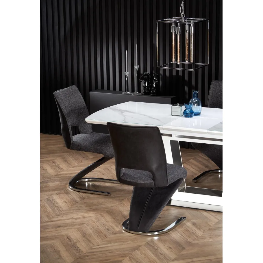 BLANCO ausziehbarer Tisch
