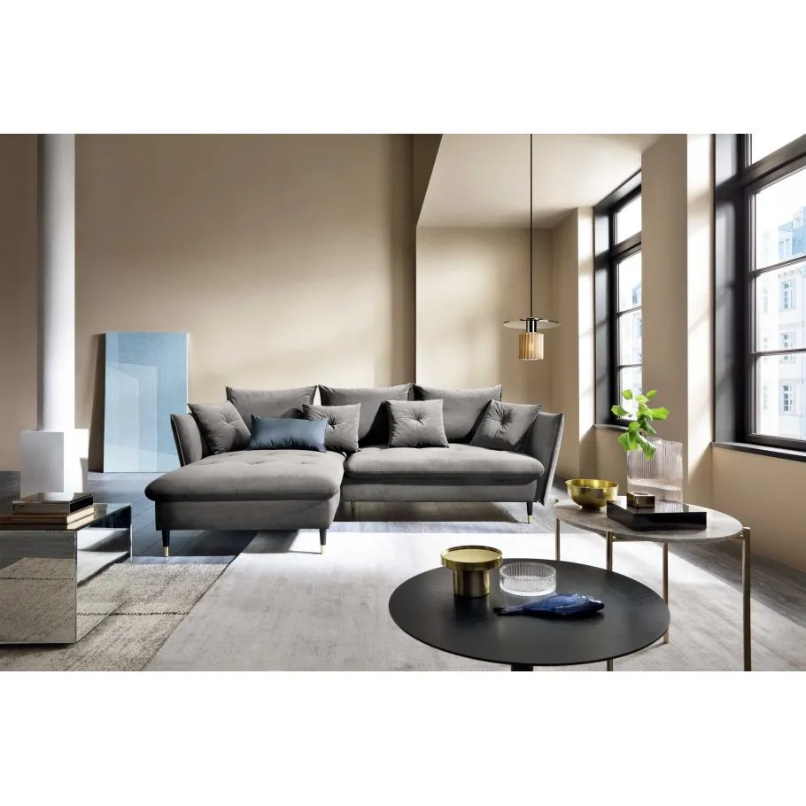 Klassisches Viersitzer-Ecksofa Lamo mit Schlaffunktion